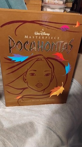 Pocahontas walt disney - --,